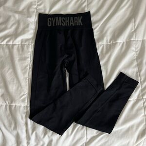 GYM SHARK LEGGINGS (size: women’s small)